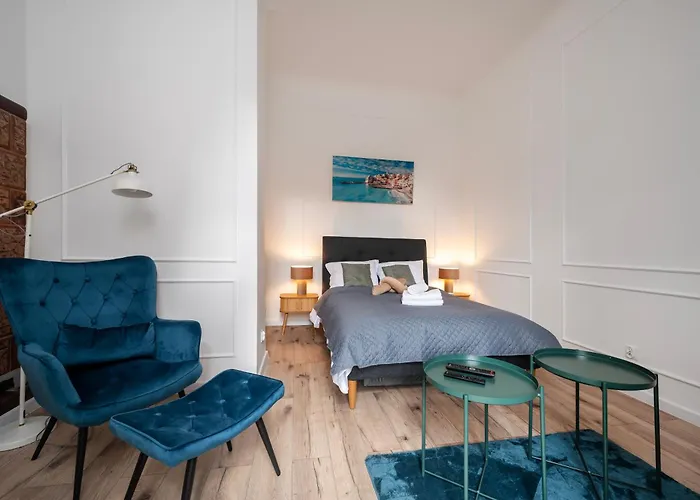 Tuwima Comfort By Bookinghost