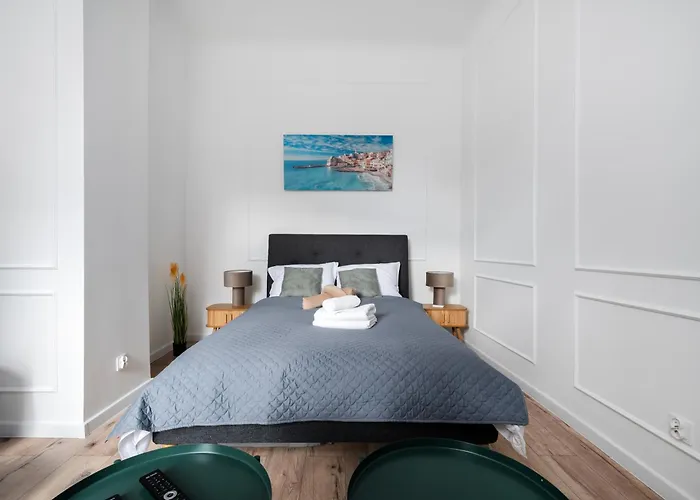 Tuwima Comfort By Bookinghost *